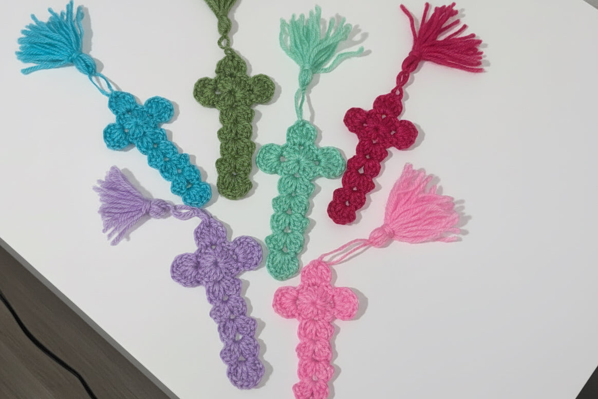 Crochet bookmark