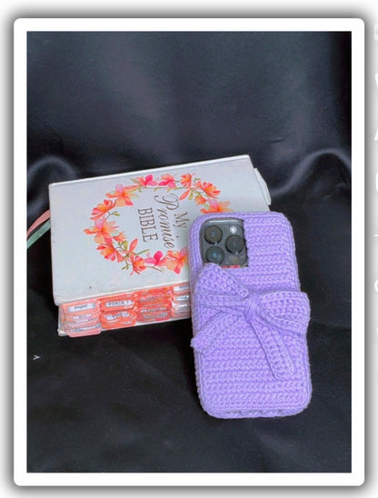 Crochet phone case